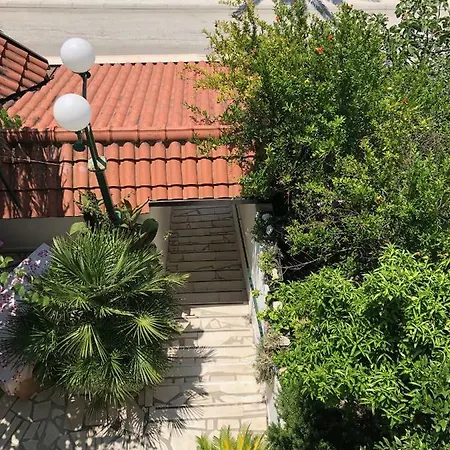 דירה Gradac