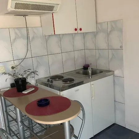 דירה Gradac