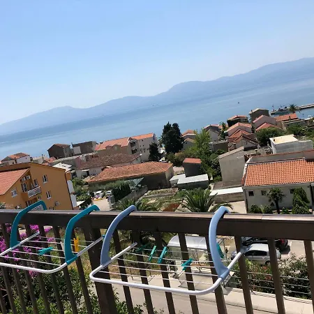 דירה Gradac